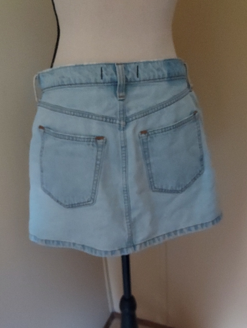 Abercrombie & Fitch Light Blue Denim High Rise Mini Skirt - Picture 3 of 6